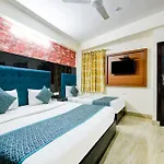 Hotel Park Suites - Near Igi Airport Terminal 3
