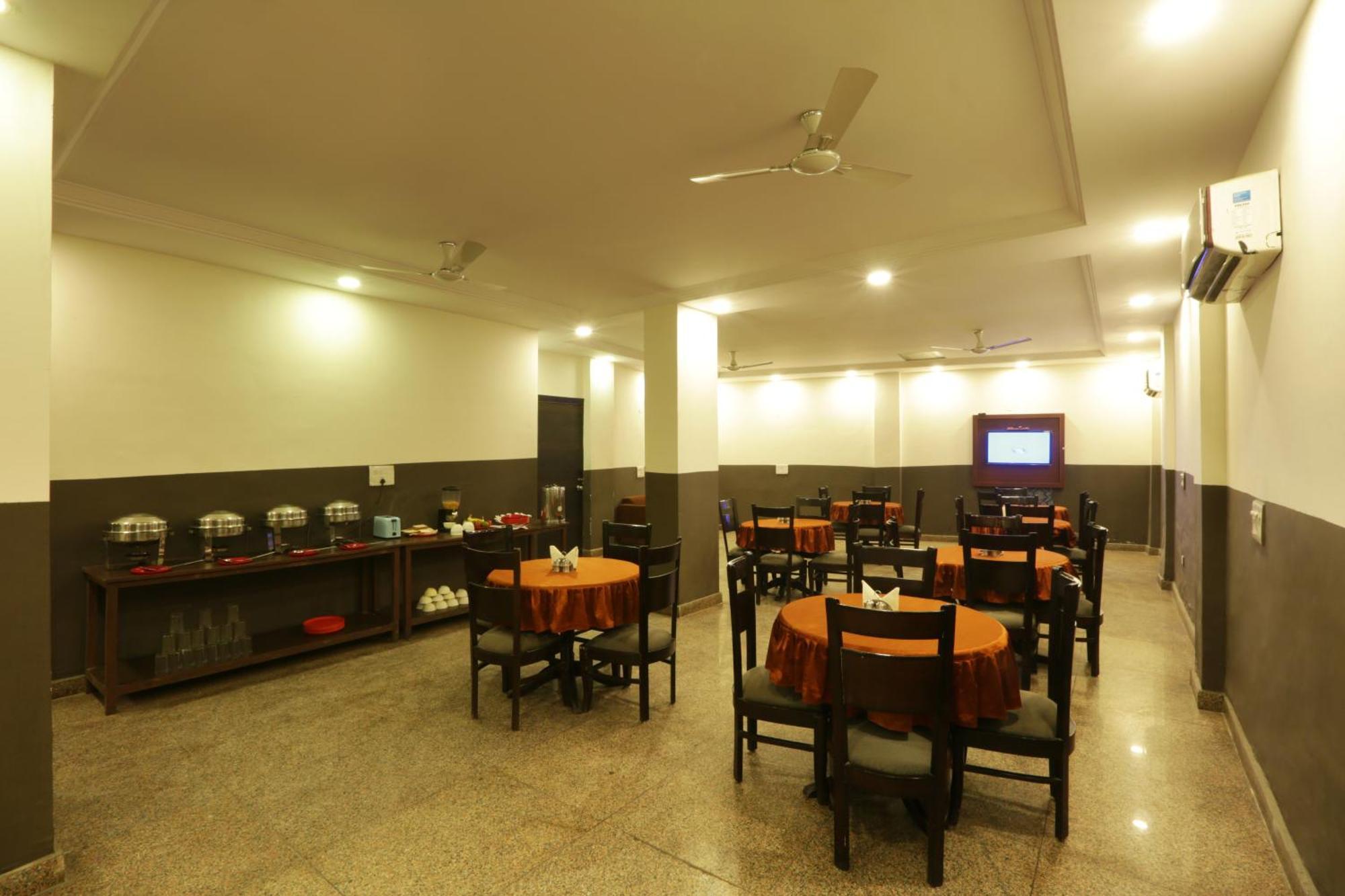 Park - Near Igi Airport Terminal 3 3* New Delhi
