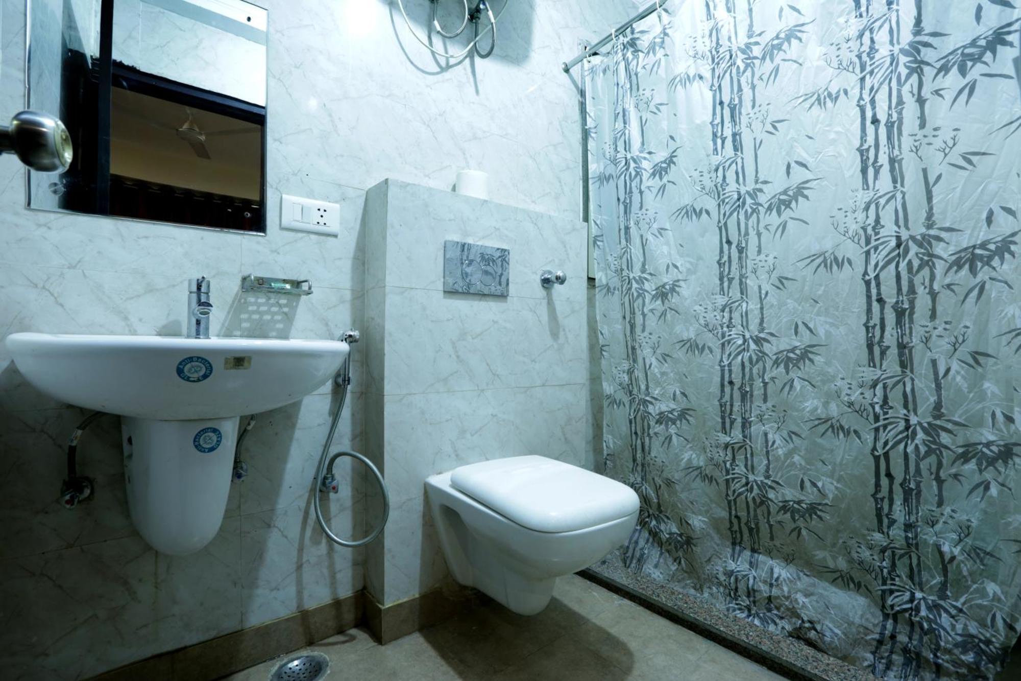 Bed & Breakfast Park - Near Igi Airport Terminal 3 3*