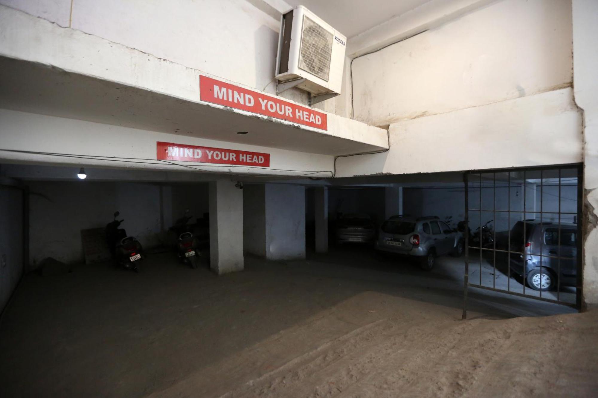 Park - Near Igi Airport Terminal 3 Bed & Breakfast
